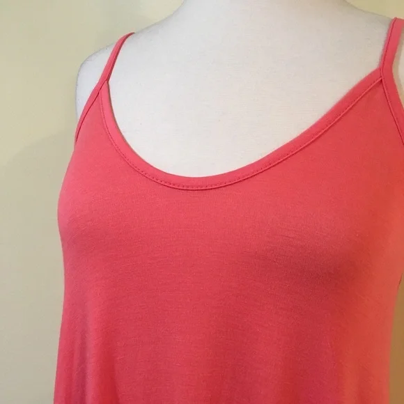 💥 CLEARANCE Low Cut Open Back High Low Cami Tunic Top Coral - Picture 4 of 5